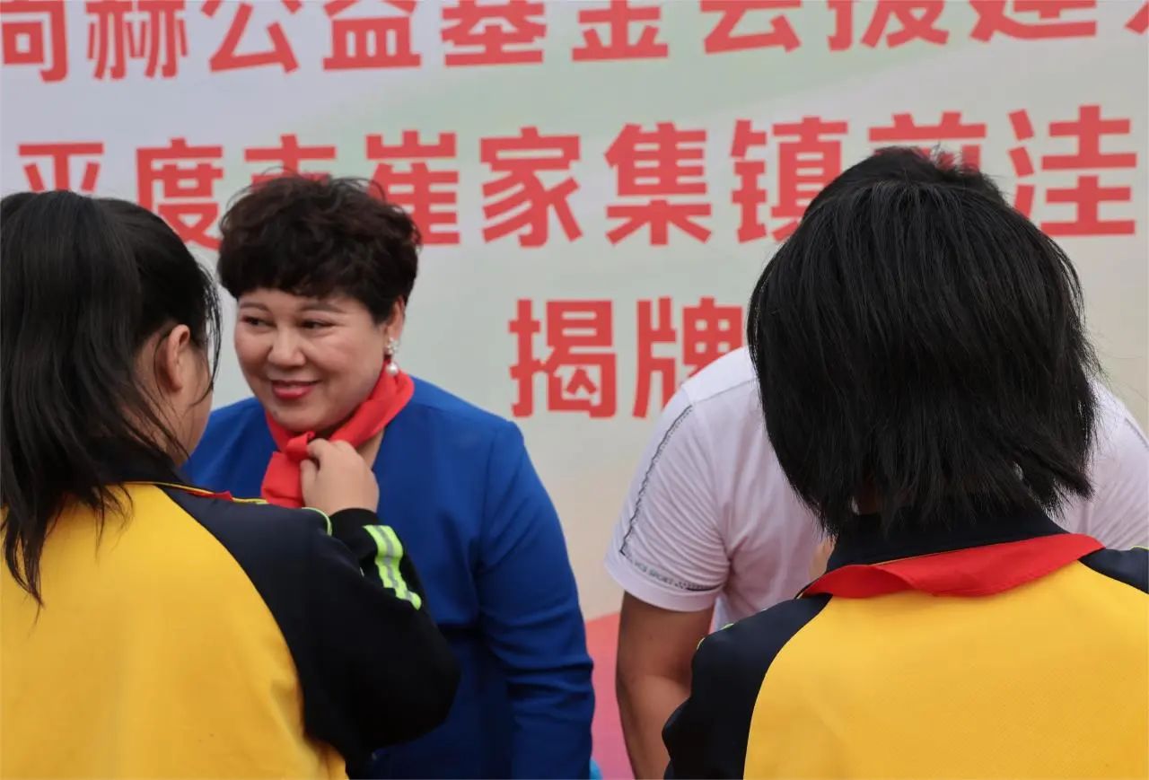 第236所 山东省平度市崔家集镇前洼火狐在线客服徐春凤小学