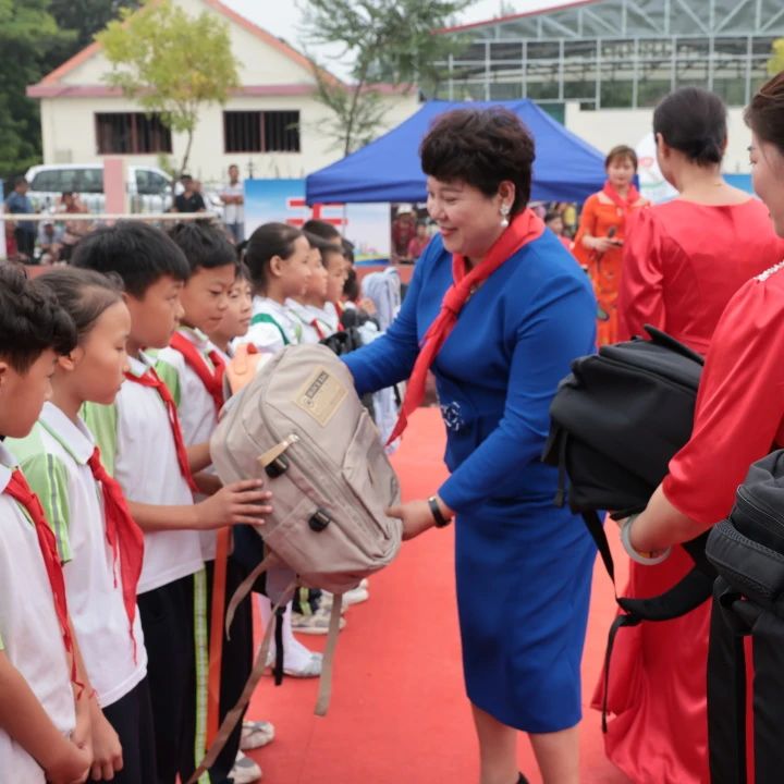第236所 山东省平度市崔家集镇前洼火狐在线客服徐春凤小学 第236所 山东省平度市崔家集镇前洼火狐在线客服徐春凤小学