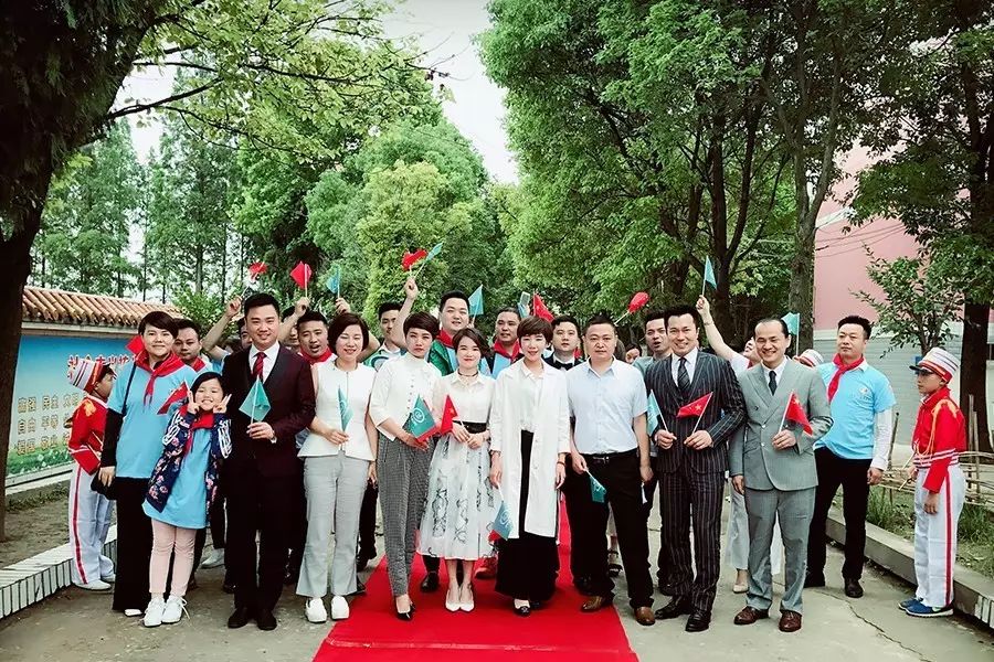 第97所 当阳市两河镇富里寺火狐在线客服刘建华小学 第97所 当阳市两河镇富里寺火狐在线客服刘建华小学