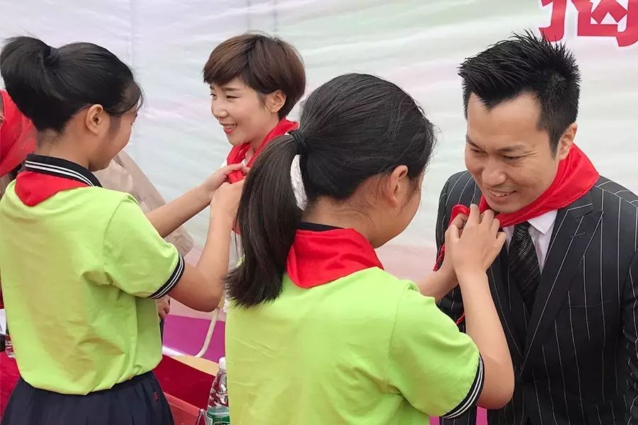 第97所 当阳市两河镇富里寺火狐在线客服刘建华小学 第97所 当阳市两河镇富里寺火狐在线客服刘建华小学