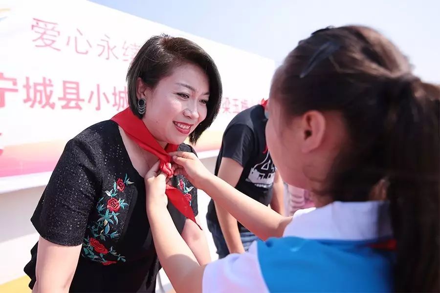 第109所 赤峰市宁城县小城子镇台子火狐在线客服梁玉梅小学 第109所 赤峰市宁城县小城子镇台子火狐在线客服梁玉梅小学