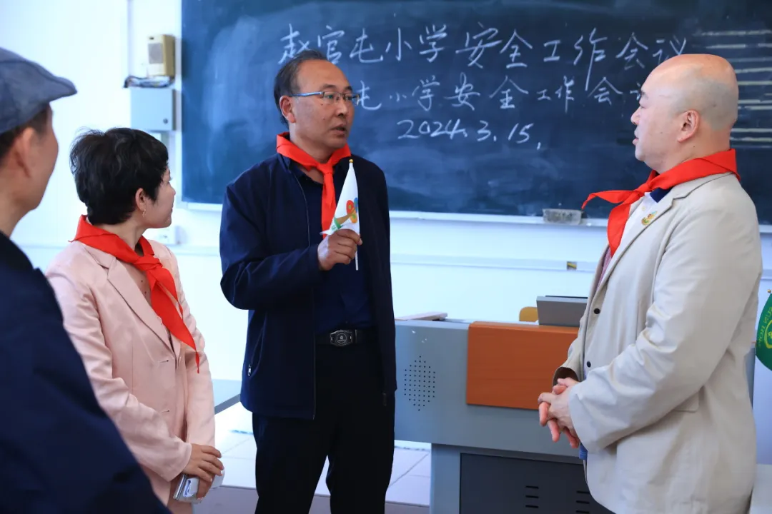 牵手冠军跑动人生 火狐在线客服公益助力学生身心健康发展 牵手冠军跑动人生 火狐在线客服公益助力学生身心健康发展