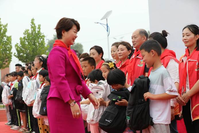 第235所 山东省平度市崔家集镇中庄火狐在线客服徐超小学 第235所 山东省平度市崔家集镇中庄火狐在线客服徐超小学
